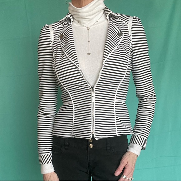 White House, Black market, white and black striped blazer - Picture 5 of 16